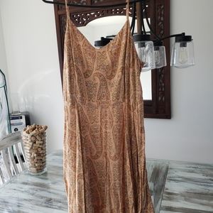 Summer dress with paisley print